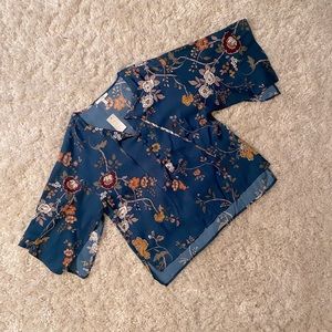 Floral half sleeve blouse